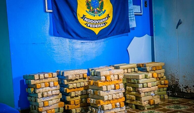 O que parecia uma viagem comum termina com toneladas de droga e prisão de trio