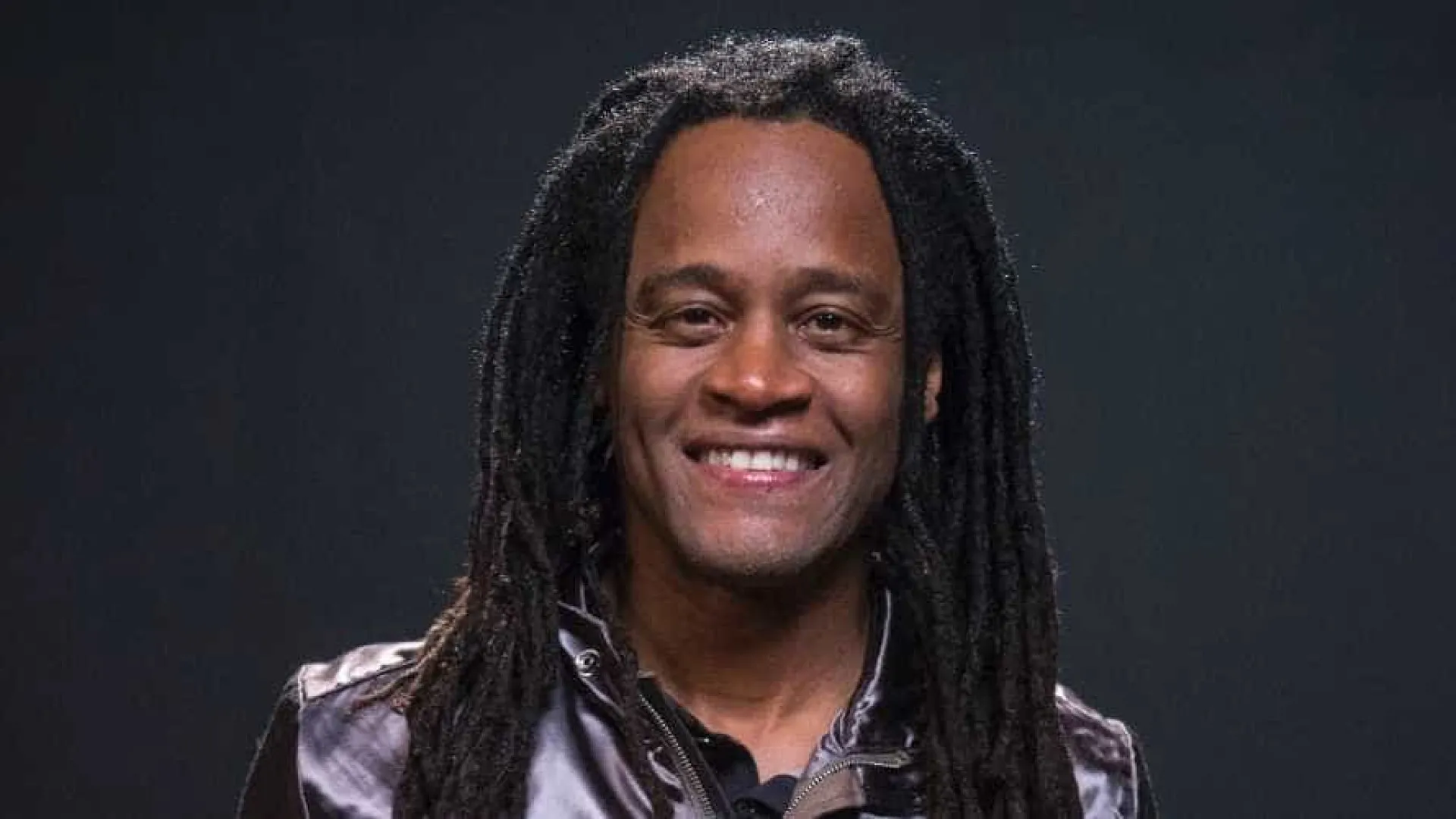 Incidente com Toni Garrido deixa agente com pé quebrado no Rio de Janeiro