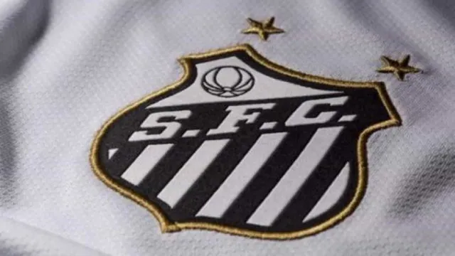 Conselheiros do Santos pedem apuração contra Teixeira por acordo com Neymar