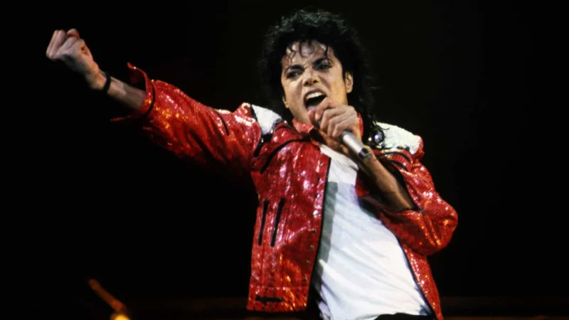Herdeiros de Michael Jackson mudaram final da cinebiografia ‘Michael’