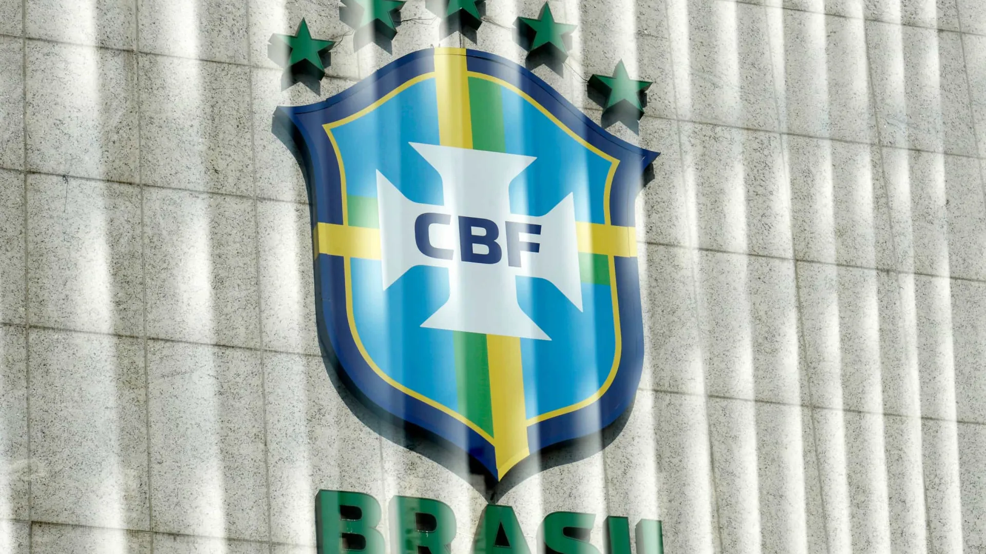 CBF quer usar liga para abolir discurso de ‘roubo’ no Brasileirão