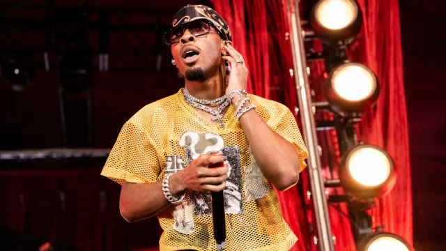 Cantor D4vd é preso pelo assassinato de adolescente de 14 anos, diz site