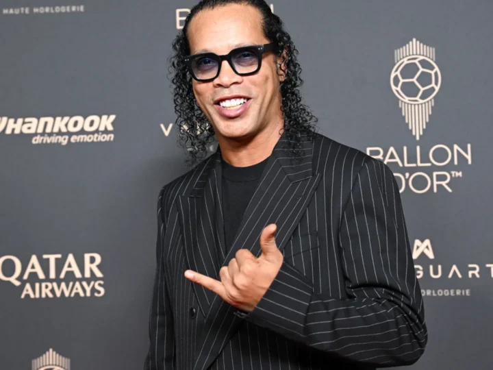 Não há nada que me prenda, então vou vivendo, diz Ronaldinho Gaúcho sobre rolês aleatórios