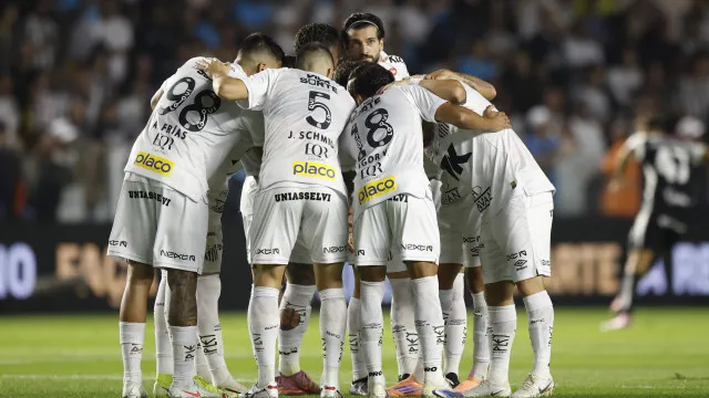 Santos aposta em freguesia caseira imposta contra Coritiba por vantagem na Copa do Brasil e paz