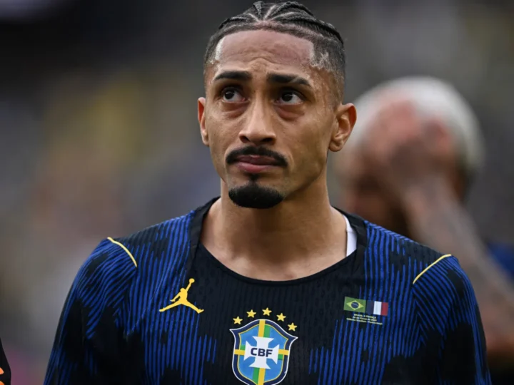 Raphinha contiua em recuperação e Barça pode receber até R$ 44 milhões por lesão na Data Fifa