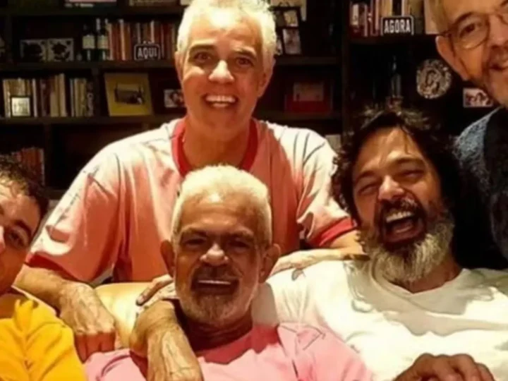 “Vai jogar botão com papai”: Bruno Mazzeo se despede do irmão Duda Anysio