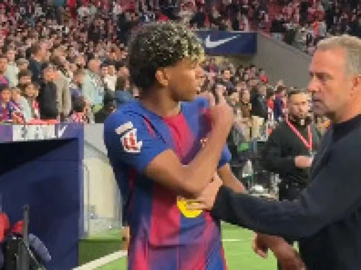 Yamal ignora Flick e deixa campo furioso após vitória do Barça; Veja