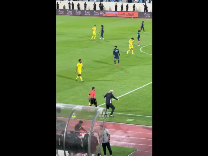Jorge Jesus dá “show” à beira do campo e dancinha viraliza na web; veja