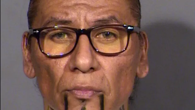 Ator de “Dança com lobos” condenado a prisão perpétua por agressão sexual