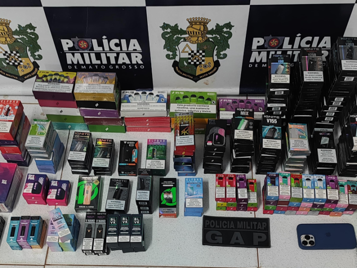 Polícia apreende quase 300 cigarros eletrônicos e desmonta esquema de venda ilegal