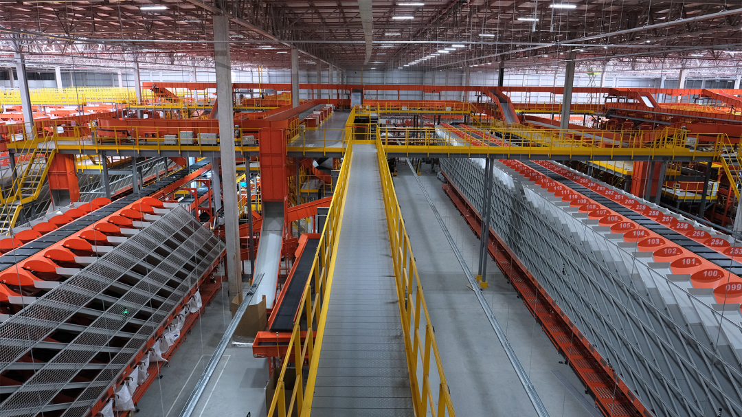 Shopee inaugura centro de distribuição no Paraná