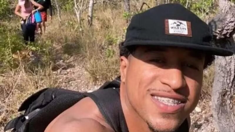 Mistério na madrugada: Jovem motociclista é encontrado caído na calçada e morre logo após socorro