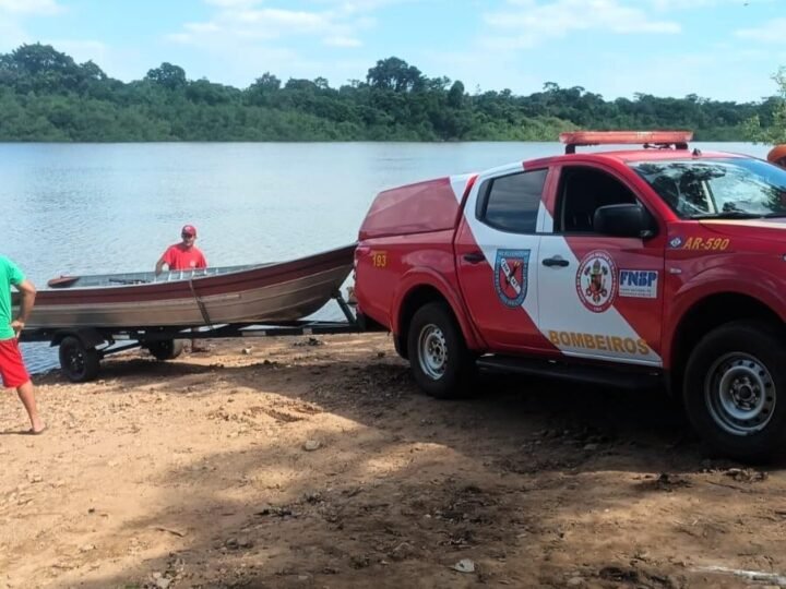 Embarcação vira e idoso morre afogado após desaparecer nas águas
