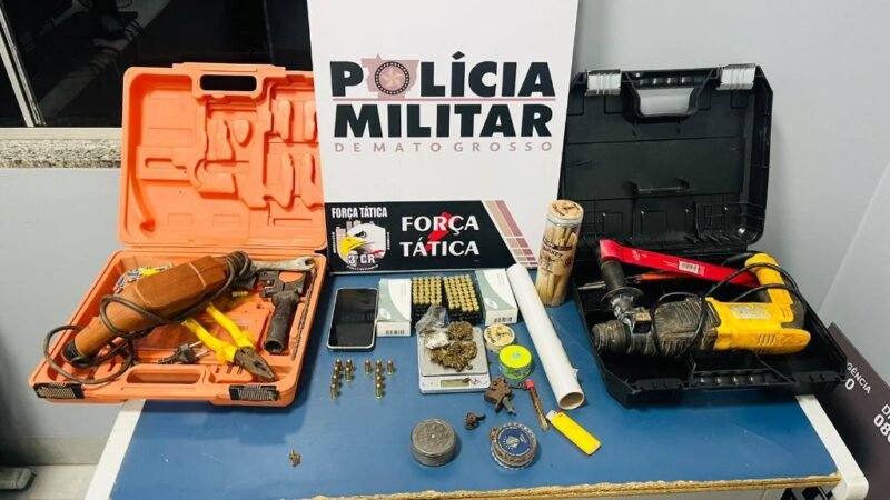 Denúncia de furtos leva polícia a flagrante com munições e drogas em esconderijo em Sinop