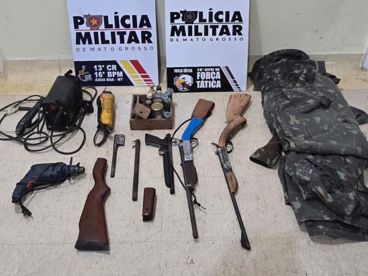 Polícia encontra armas caseiras e prende homem suspeito de porte ilegal em chácara