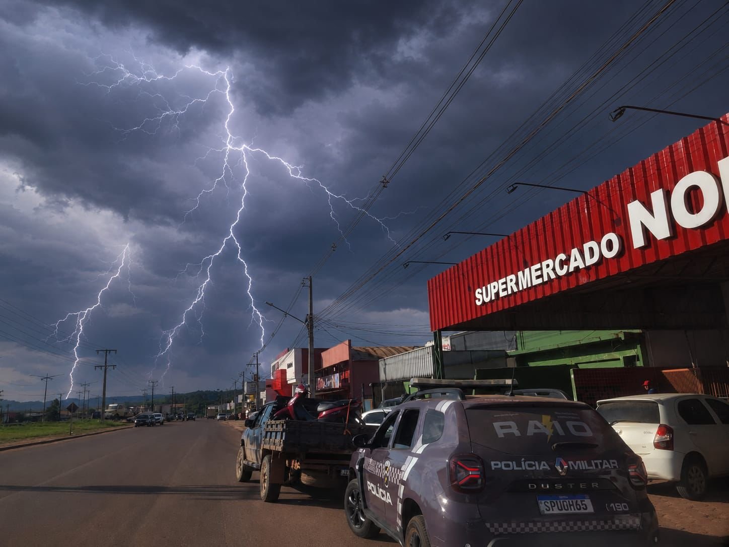 Rota do golpe interceptada! PM cerca caminhonete em Guarantã do Norte e descobre veículo clonado indo para outro estado