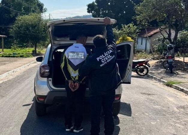 Homem que espancou companheira na frente da filha volta a ser preso após decisão da Justiça