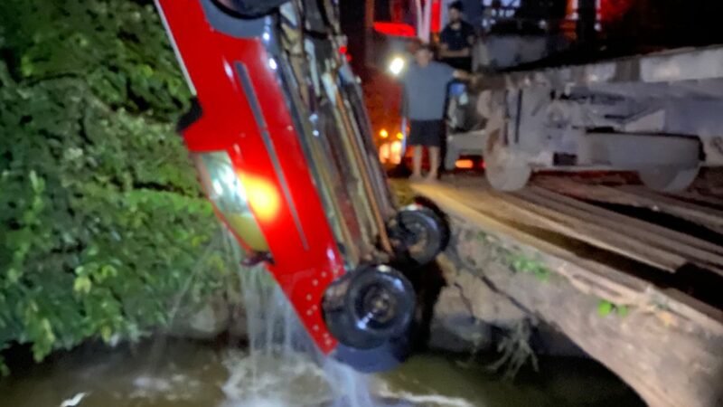 Motorista cai com carro em rio e não resiste em grave acidente em Guarantã do Norte