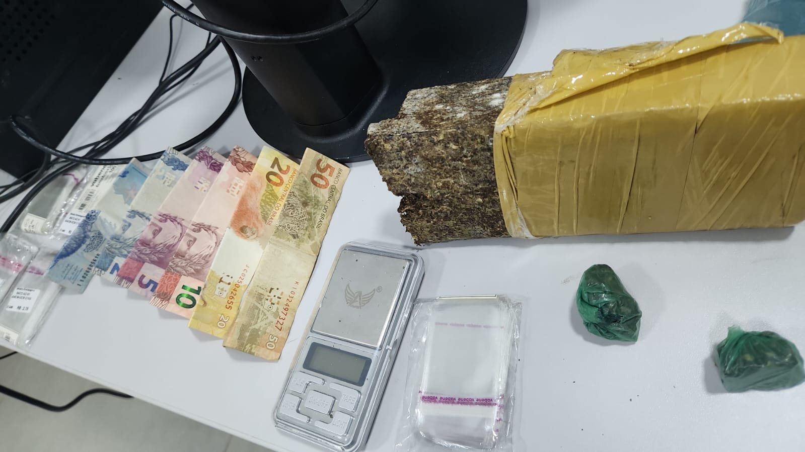 Denúncia anônima leva PM a apreender drogas e jovem de 16 anos em Guarantã do Norte
