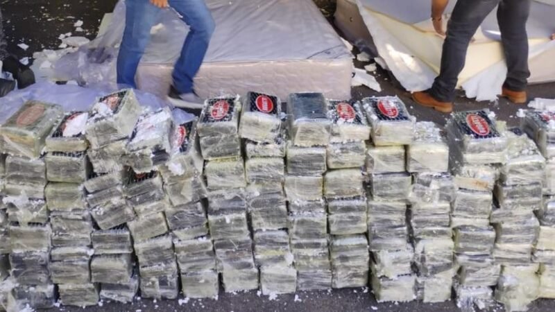 Forças de segurança apreendem 250 quilos de cocaína e causam prejuízo de R$ 15 milhões às facções criminosas