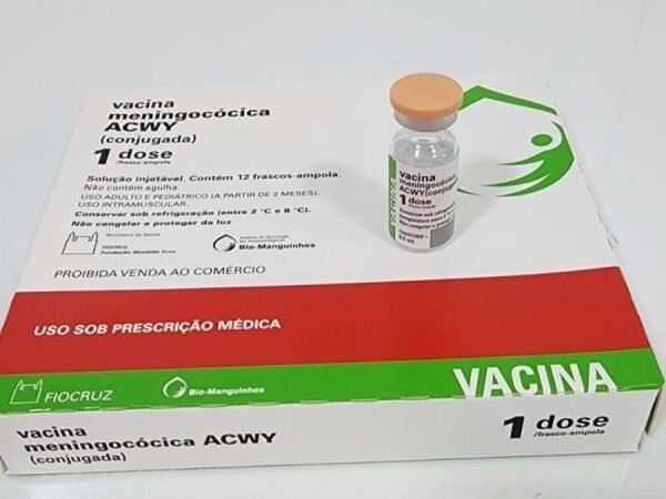 SES esclarece que SUS não oferta vacina contra meningite do tipo B