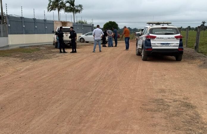 Quadrilha armada invade chácara, amarra vítimas e rouba joias e dinheiro em Alta Floresta