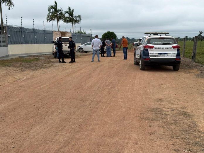Quadrilha armada invade chácara, amarra vítimas e rouba joias e dinheiro em Alta Floresta