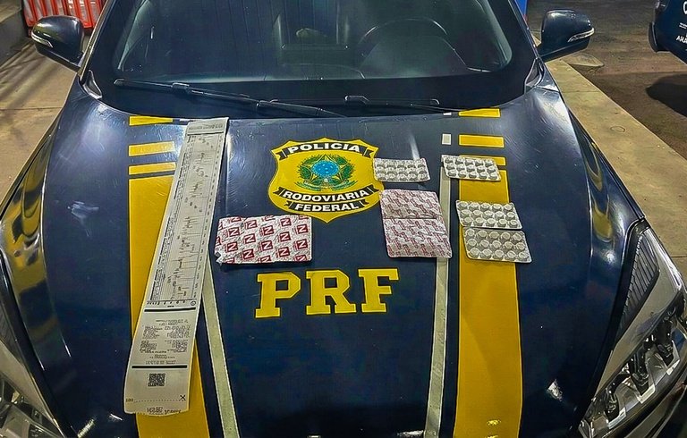 Motorista é flagrado com “rebite” durante fiscalização e admite uso da substância