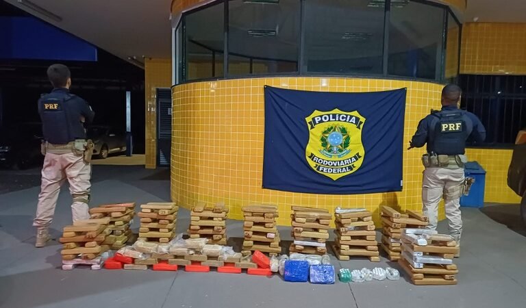 Cerco policial termina com apreensão de grande carregamento de drogas e carro roubado