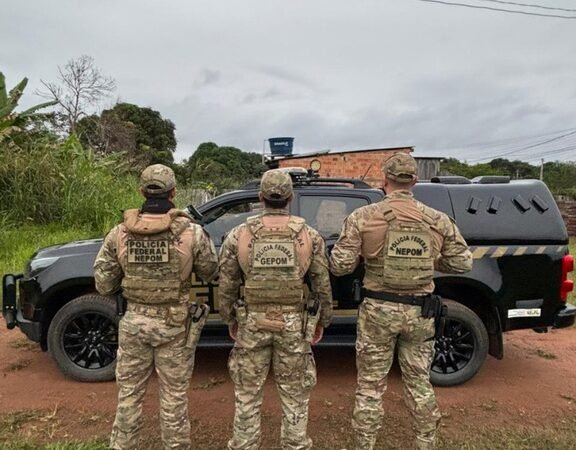 Operação da PF mira grupo ligado ao tráfico e apreensão de quase 200 kg de drogas