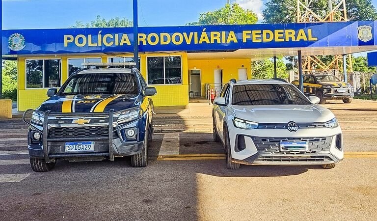 Motorista tenta cruzar rodovia com carro “zero”, mas detalhe no chassi revela crime recente