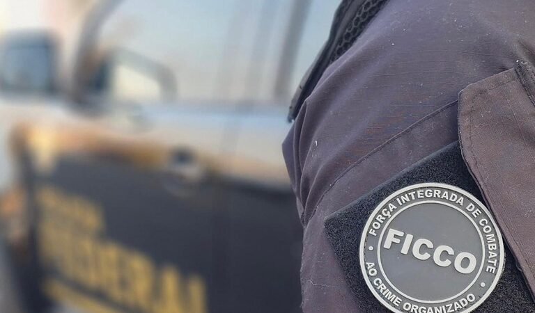 Operação mira fraude em cumprimento de pena e investiga ligação com facção criminosa