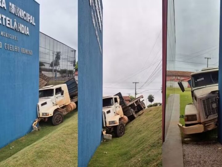 Carreta desgovernada invade prédio público após suposta falha nos freios