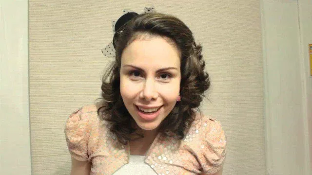 ‘Deus adormeceu meus desejos’, diz Sarah Sheeva sobre celibato de 25 anos