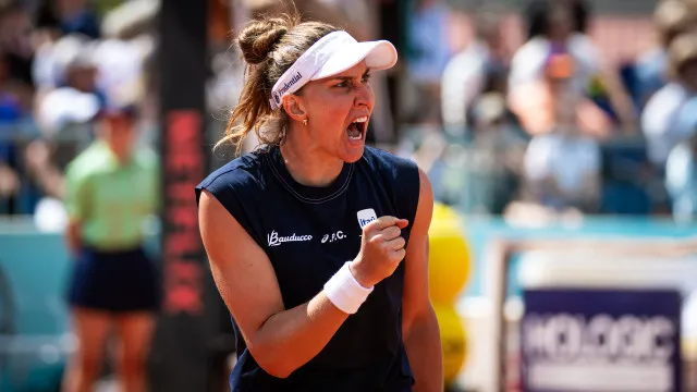 Roland Garros: Bia Haddad e Demoliner vencem estreias nas duplas