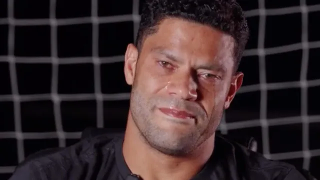 Hulk se despede do Atlético Mineiro em lágrimas: “Não é fácil”