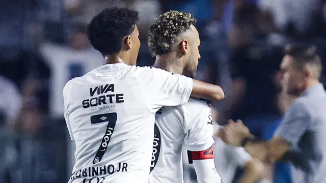 Neymar pede desculpas para Robinho Jr. e ameniza a briga: ‘Futebol é assim’