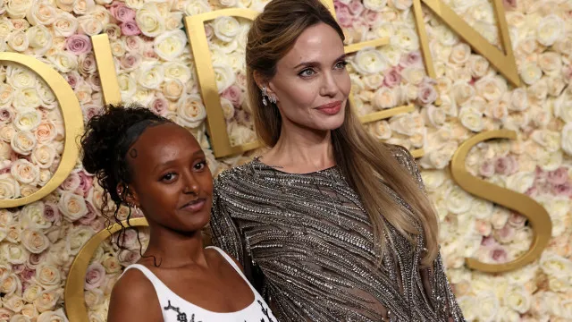 Filha de Angelina Jolie e Brad Pitt, Zahara exclui sobrenome “Pitt” em formatura