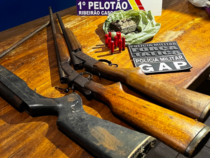 TOLERÂNCIA ZERO: Trio ligado ao crime é preso com armas e drogas em chácara usada como ponto de tráfico