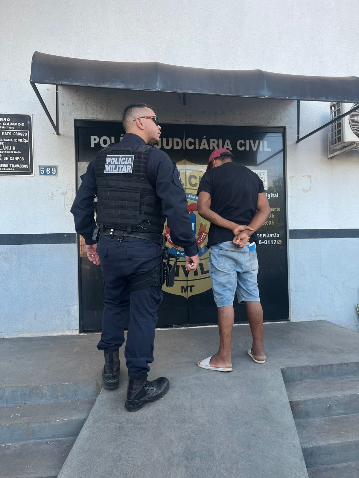 Homem é preso após ameaçar incendiar casa com família dentro em Marcelândia