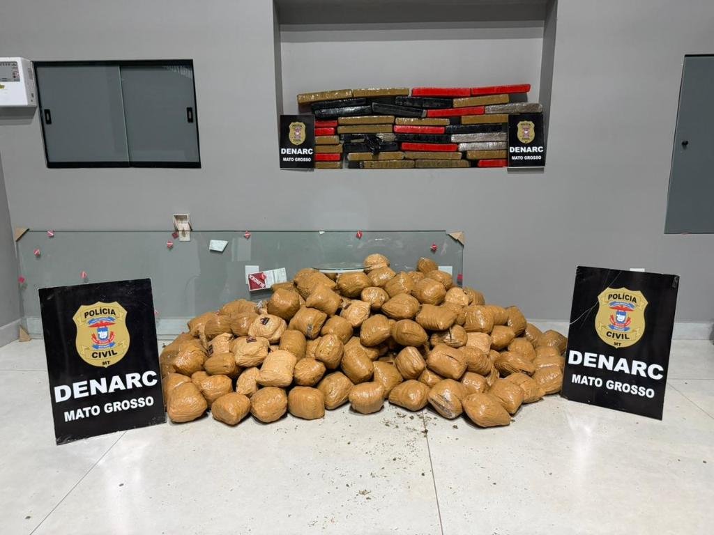 Casa usada como depósito de drogas é descoberta e mais de 150 quilos de maconha são apreendidos