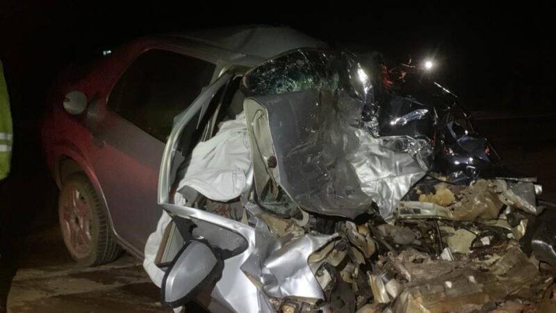 Grave acidente entre carro e carreta deixa dois mortos na BR-163 em Guarantã do Norte