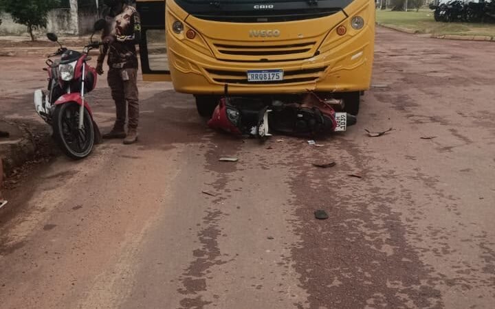 Colisão entre ônibus e motocicleta termina em tragédia e mulher morre no local em Guarantã do Norte