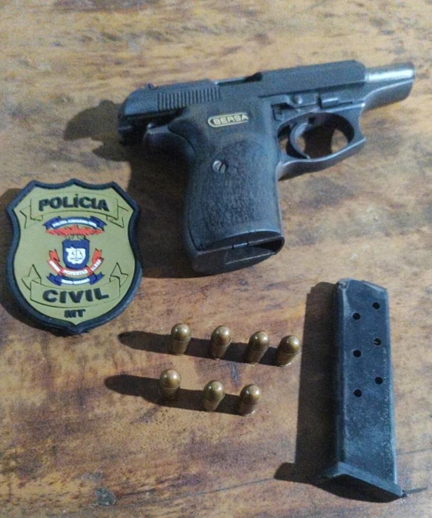Funcionário é feito refém durante assalto, mas ação policial termina com trio preso