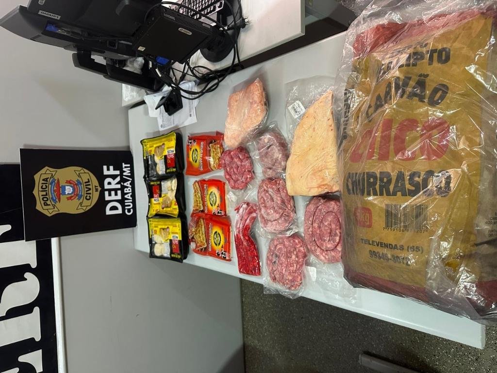 Carne roubada, carvão e itens de churrasco: mulheres são presas por receptação de produtos de assalto