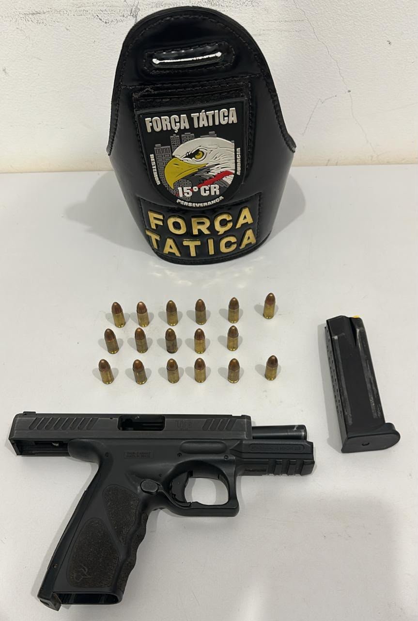 Suspeito joga pistola no chão ao ver policiais e dupla acaba presa em Peixoto de Azevedo