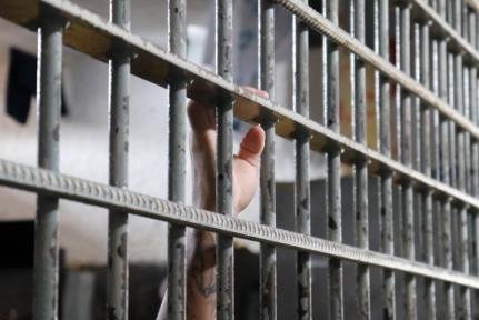 Feminicidas, pedófilos e estupradores de MT não terão visita íntima