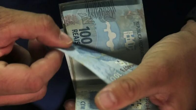 Investidores já resgataram aplicações para pagar dívidas
