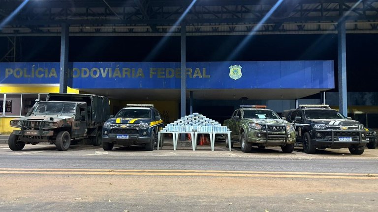 Carga de ‘supermaconha’ é encontrada escondida em caminhão e motorista acaba preso