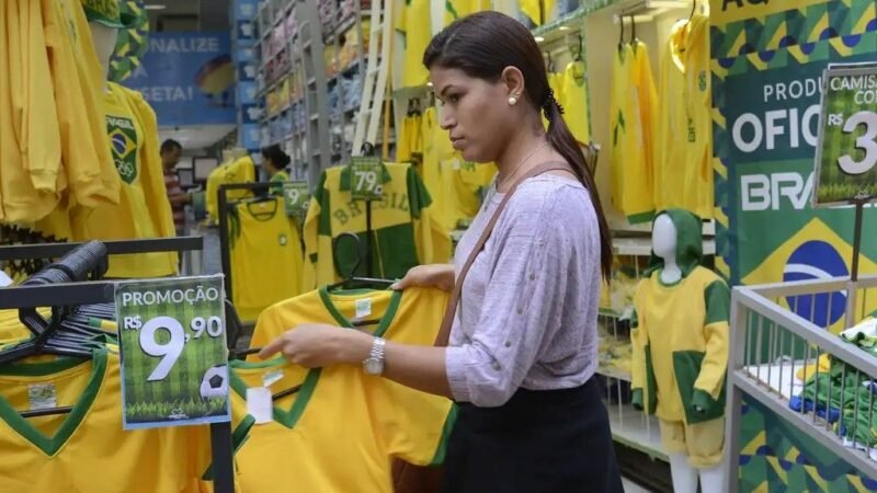 Copa deve injetar mais de R$ 4 bilhões no varejo brasileiro